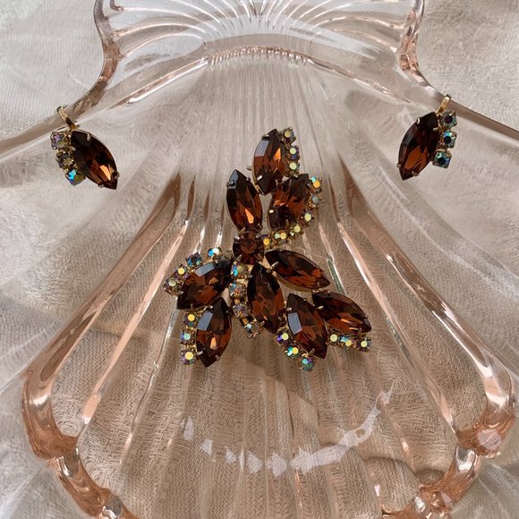 Vintage JAY KEL ORIGINAL Brooch/Earrings Set - Picture 3 of 11